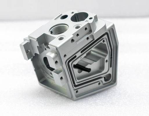 Bagian Baja Tahan Karat CNC Tahan Lama / Suku Cadang Mobil Sandblasting ISO9001