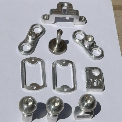Layanan Bagian Penggilingan CNC yang Tahan Lama Pembubutan Penggilingan Bagian Baja CNC