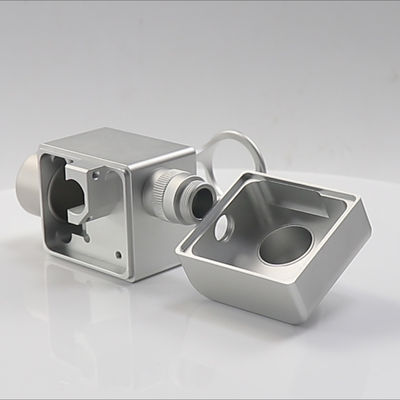 Silver CNC Machining Aluminium Spare Part Serbaguna Presisi